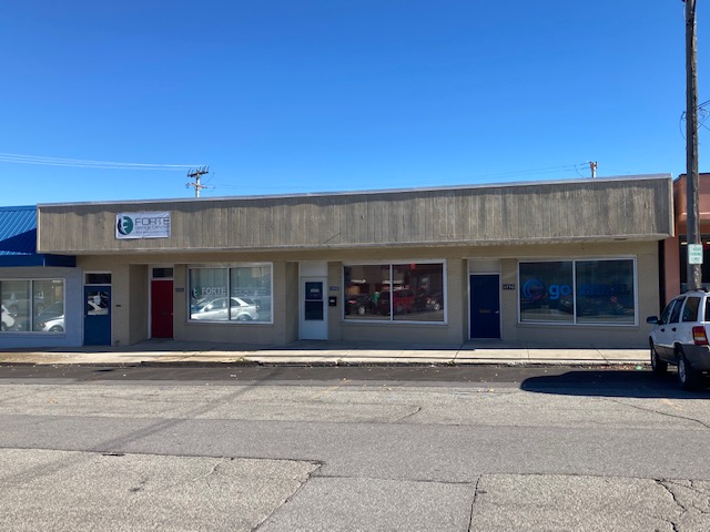 3 Unit Bldg. for Sale / 1,300 sf space for Lease